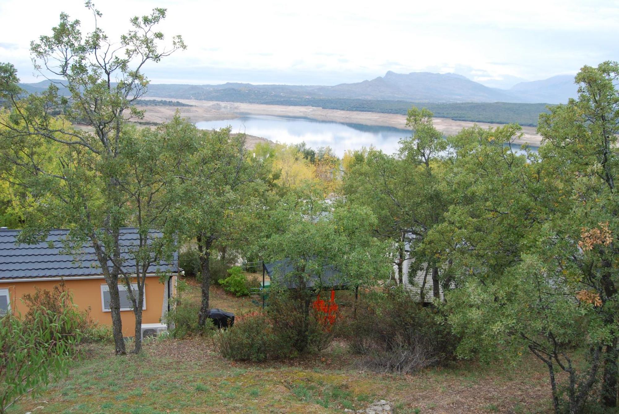 Camping De Cervera De Buitrago Exterior photo