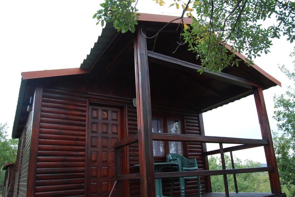Camping De Cervera De Buitrago Exterior photo